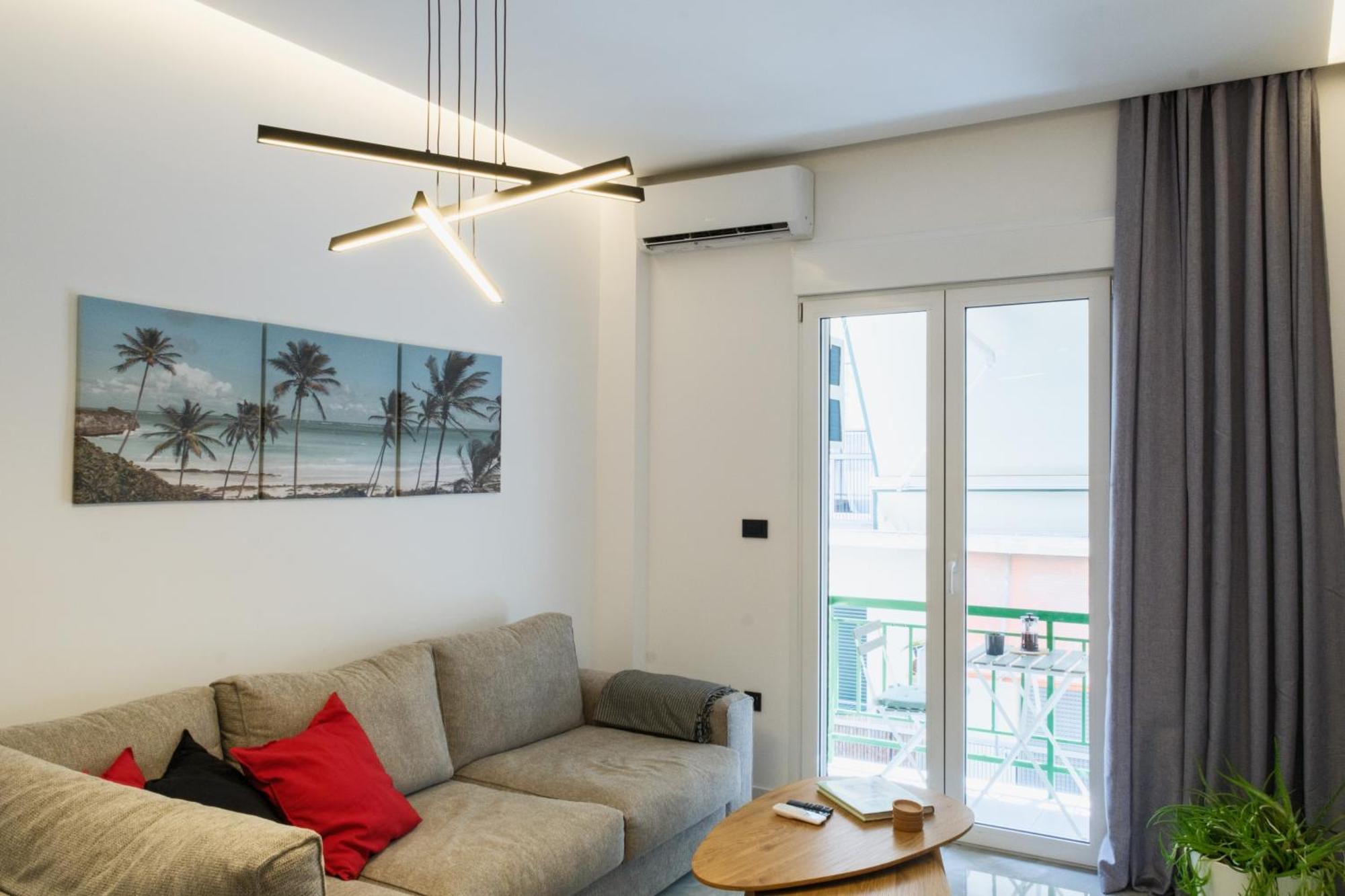 2 Bedroom Cozy Stylish Apartment Athens