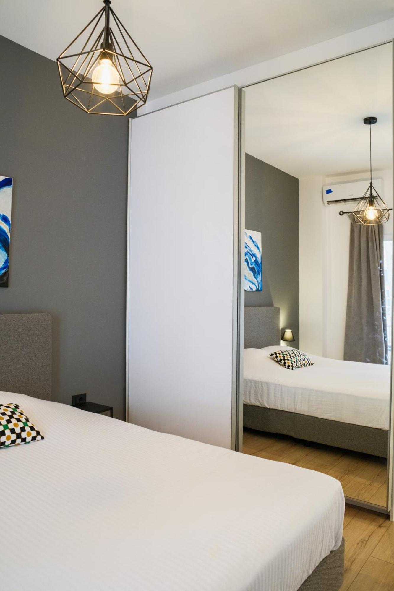 2 Bedroom Cozy Stylish Athens